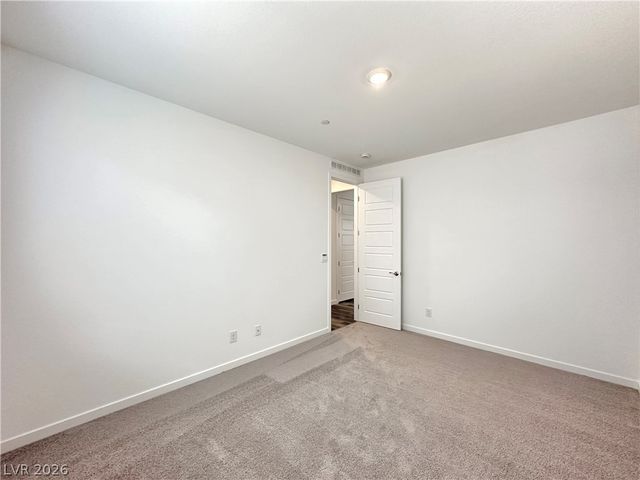 563 Mountain Robin Avenue, Henderson, NV 89011