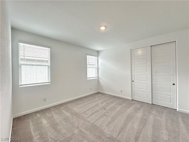 563 Mountain Robin Avenue, Henderson, NV 89011