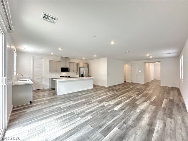 563 Mountain Robin Avenue, Henderson, NV 89011