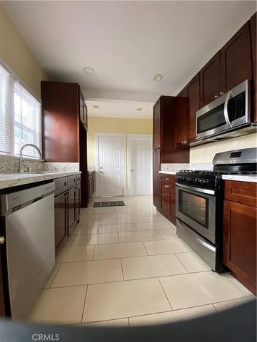 1331 Atlantic, Long Beach, CA 90813