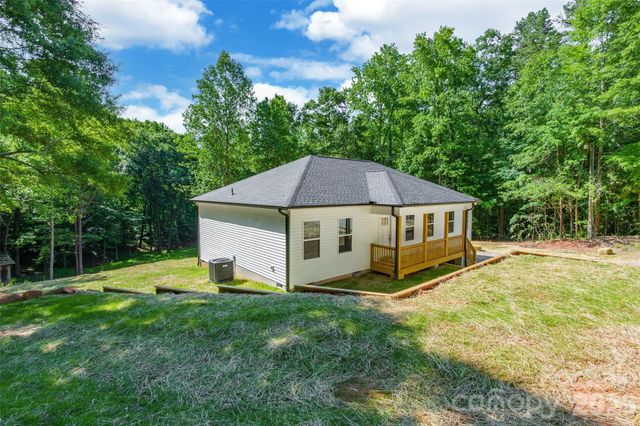 1630 Riddle Road, Clover, SC 29710