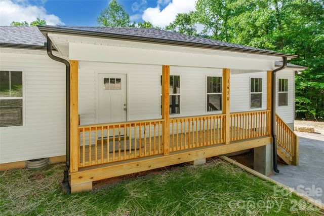 1630 Riddle Road, Clover, SC 29710