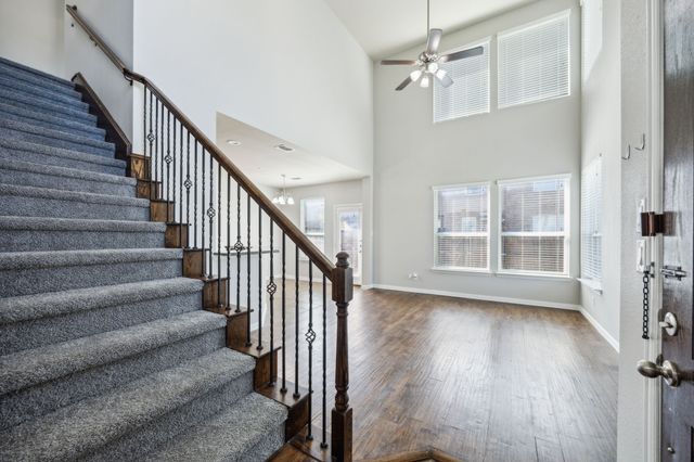 262 Barrington Lane, Lewisville, TX 75067