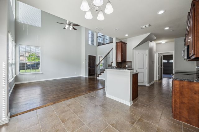 262 Barrington Lane, Lewisville, TX 75067