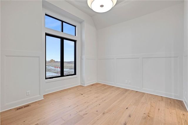 17029 Parkhill Street, Overland Park, KS 66221