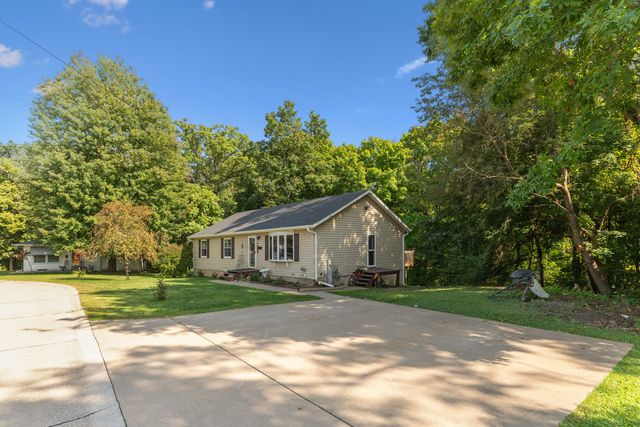 5444 10th Avenue, Moline, IL 61265