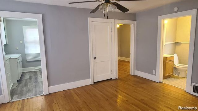 12019 Woodmont Avenue, Detroit, MI 48227