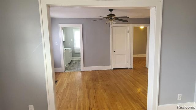 12019 Woodmont Avenue, Detroit, MI 48227