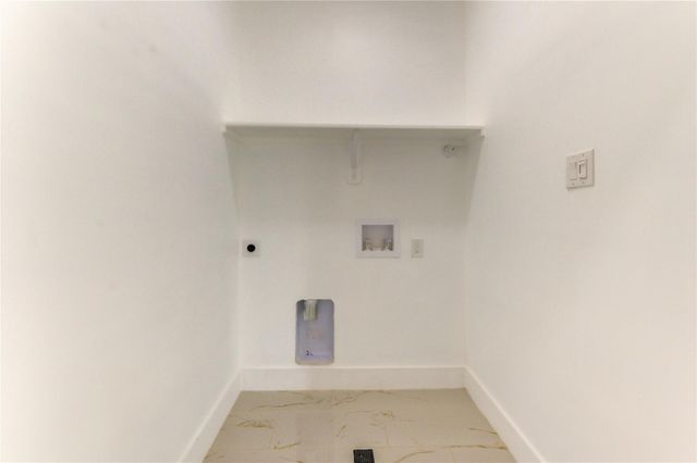 4554 Newberry Street B, Houston, TX 77051