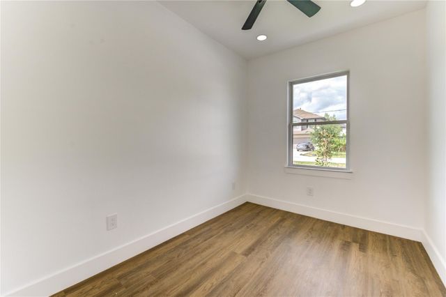 4554 Newberry Street B, Houston, TX 77051
