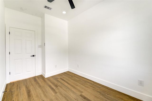 4554 Newberry Street B, Houston, TX 77051