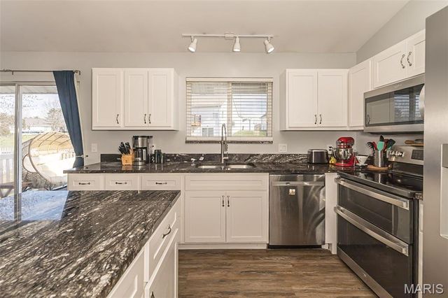 217 Lazy Hollow Court, St Peters, MO 63376