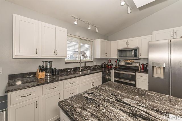 217 Lazy Hollow Court, St Peters, MO 63376