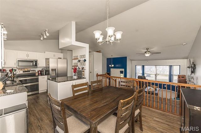 217 Lazy Hollow Court, St Peters, MO 63376