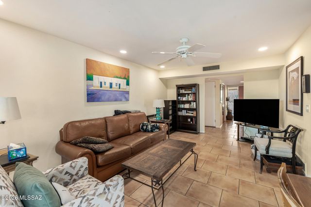 6901 N Montezuma Drive, Tucson, AZ 85718