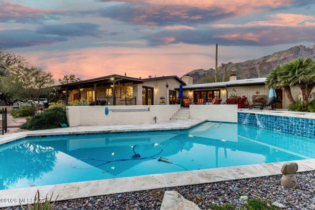 6901 N Montezuma Drive, Tucson, AZ 85718