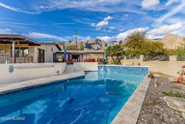 6901 N Montezuma Drive, Tucson, AZ 85718
