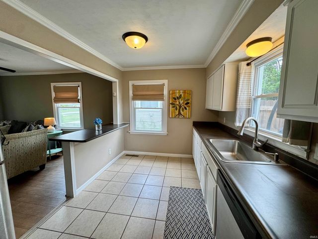 823 Northwood Drive, South Bend, IN 46617