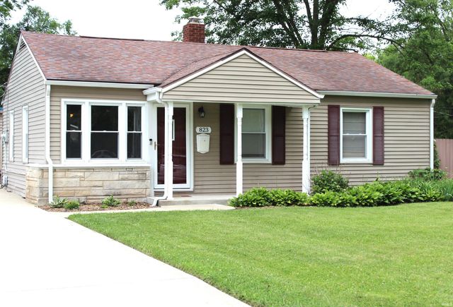 823 Northwood Drive, South Bend, IN 46617
