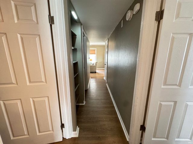823 Northwood Drive, South Bend, IN 46617