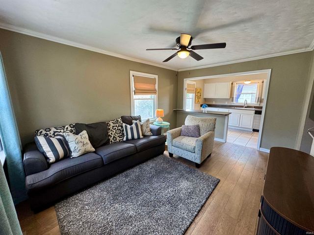 823 Northwood Drive, South Bend, IN 46617