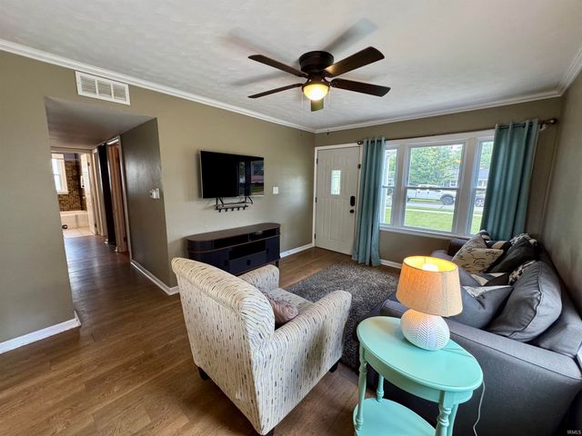 823 Northwood Drive, South Bend, IN 46617