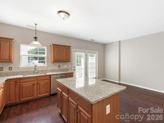 980 Tiger Lane, Charlotte, NC 28262