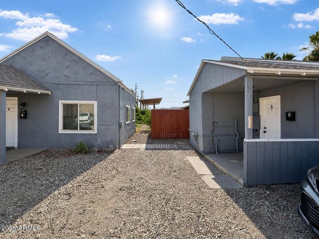 5913 W PALMAIRE Avenue B, Glendale, AZ 85301