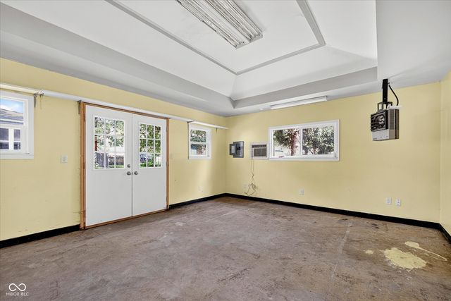 7301 S Franklin Road, Indianapolis, IN 46259