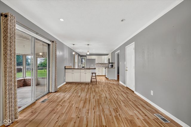 7301 S Franklin Road, Indianapolis, IN 46259