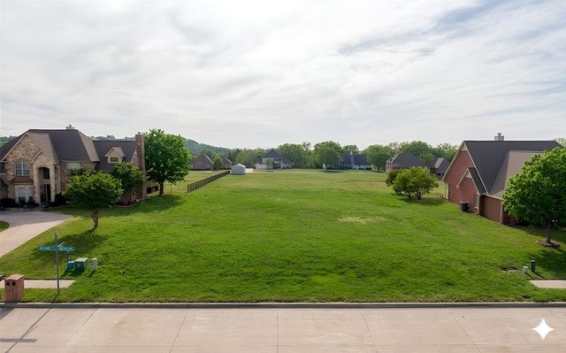 2424 Sweeping Meadows Lane, Cedar Hill, TX 75104