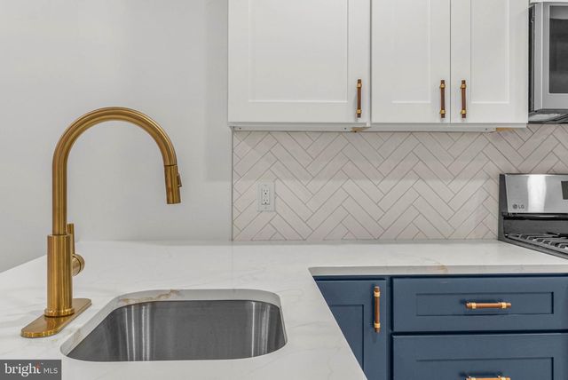 4942 SANSOM ST, Philadelphia, PA 19139