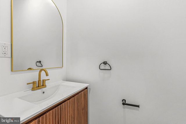 4942 SANSOM ST, Philadelphia, PA 19139
