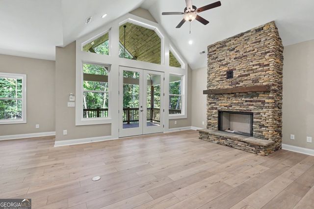 329 Hawks Nest Drive, Blairsville, GA 30512
