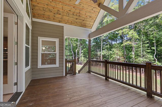 329 Hawks Nest Drive, Blairsville, GA 30512