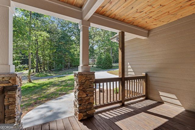 329 Hawks Nest Drive, Blairsville, GA 30512