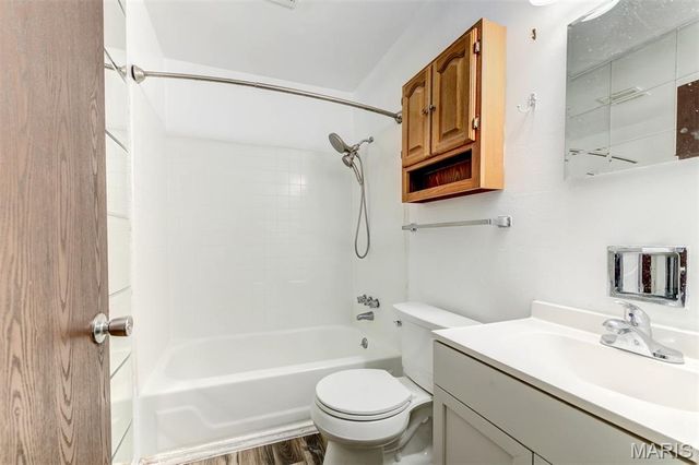 1405 Vadera Court, Fenton, MO 63026
