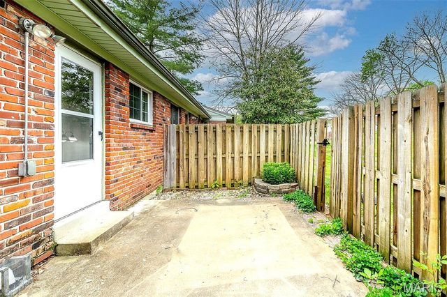 1405 Vadera Court, Fenton, MO 63026