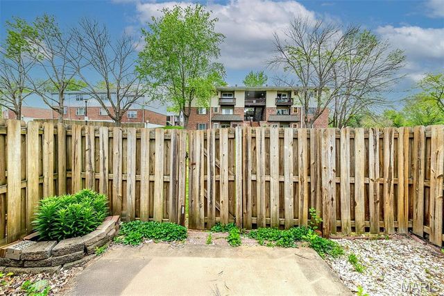 1405 Vadera Court, Fenton, MO 63026