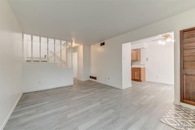 1405 Vadera Court, Fenton, MO 63026