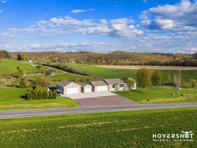 N1344 Fox Road, Wonewoc, WI 53968