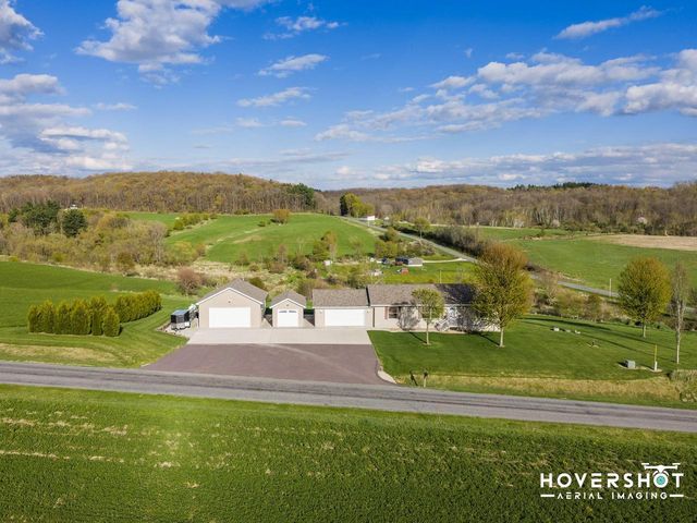 N1344 Fox Road, Wonewoc, WI 53968