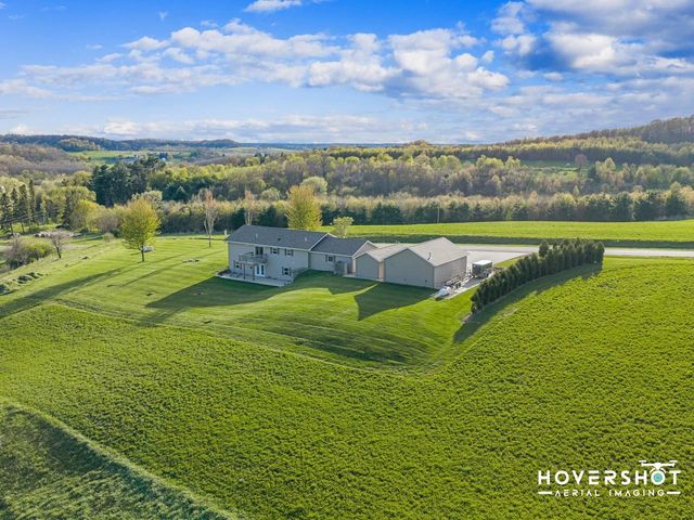 N1344 Fox Road, Wonewoc, WI 53968