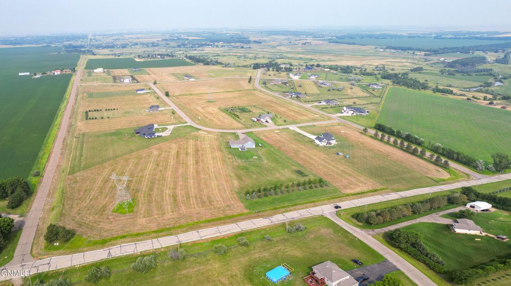 11729 Apple View Lane, Menoken, ND 58558 photo 9