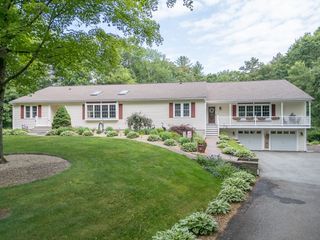 120-1/2 Lowell Rd, Pepperell, MA 01463