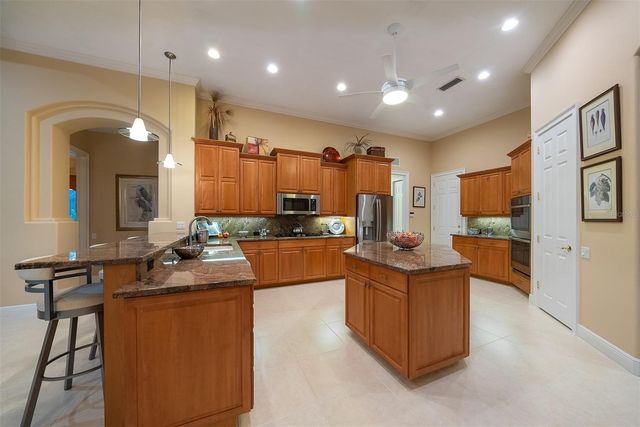 14 CARISA ROYALE COURT, Englewood, FL 34223