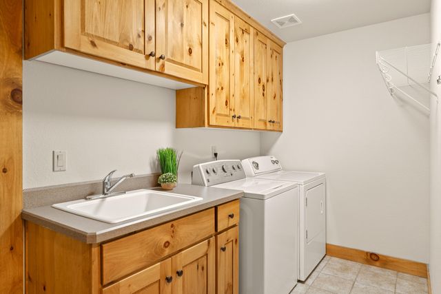 60908 Crested Butte Lane, Bend, OR 97702