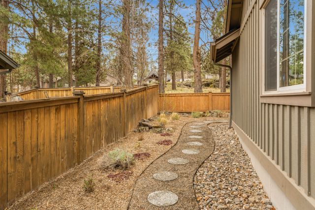 60908 Crested Butte Lane, Bend, OR 97702