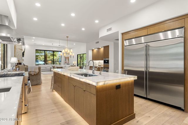 5209 N 63RD Place, Paradise Valley, AZ 85253