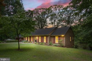 383 MONROE ST, Montross, VA 22520
